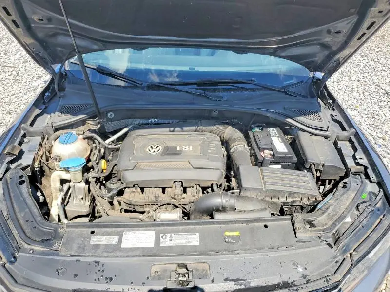 2016 VOLKSWAGEN PASSAT SE  