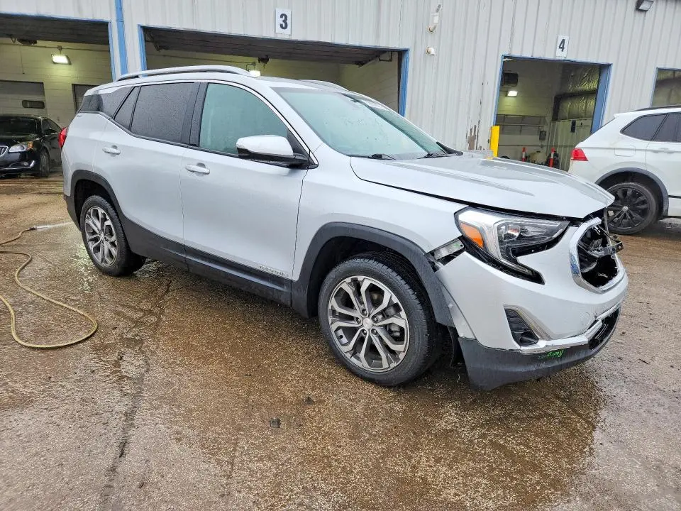 2019 GMC TERRAIN SLT  