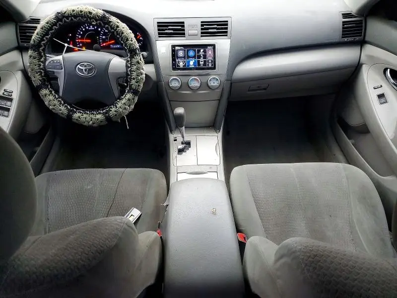 2010 TOYOTA CAMRY LE  