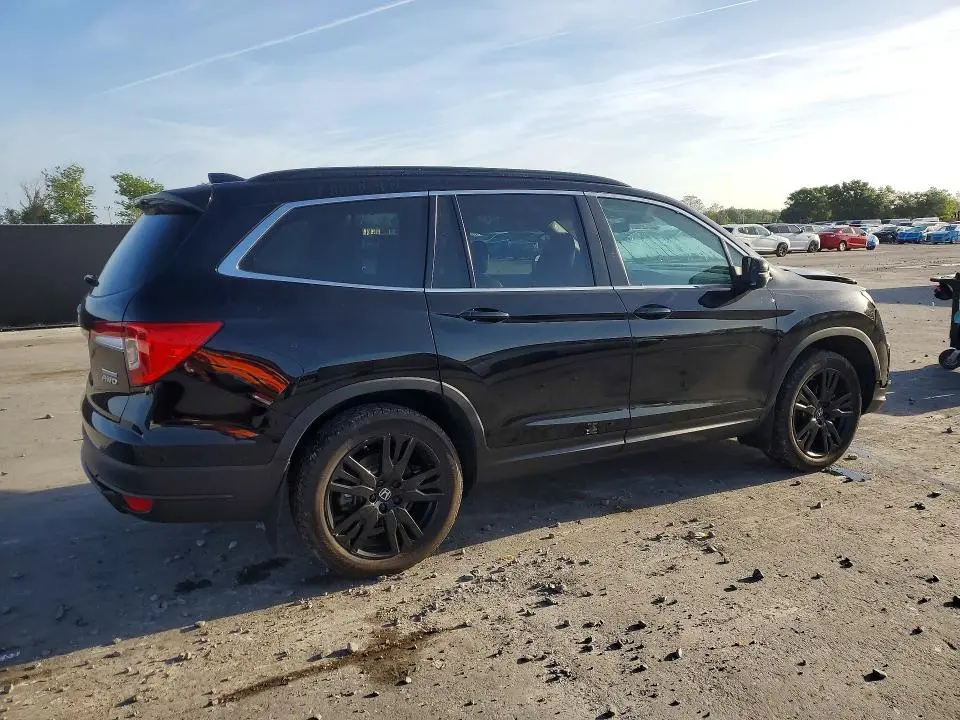 2022 HONDA PILOT SE  