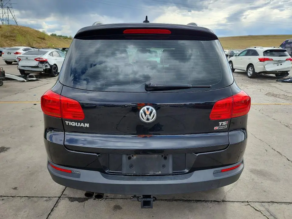2017 VOLKSWAGEN TIGUAN S  