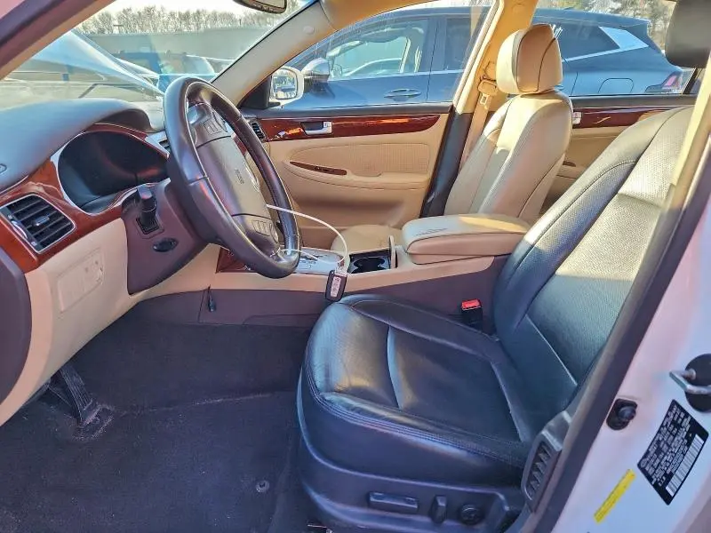 2013 HYUNDAI GENESIS 3.8L  