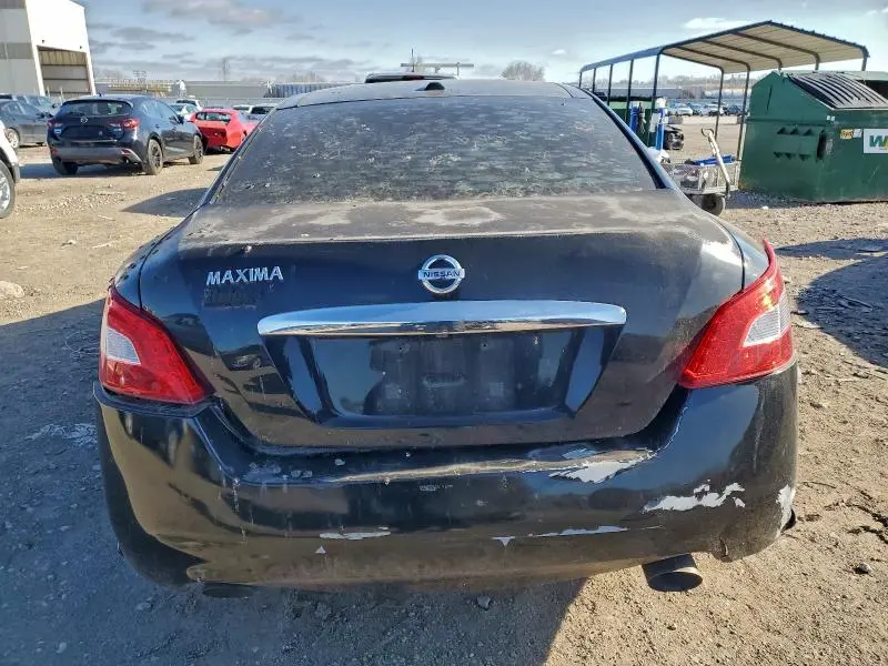2010 NISSAN MAXIMA S  