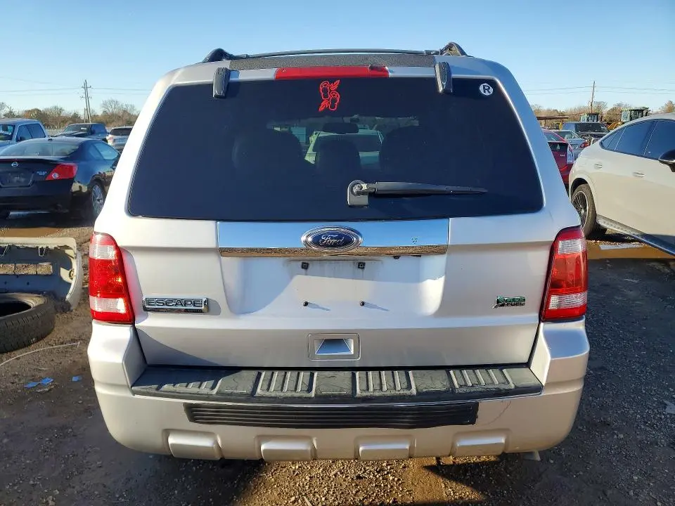2011 FORD ESCAPE LIMITED  