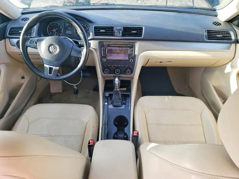 2015 VOLKSWAGEN PASSAT S  