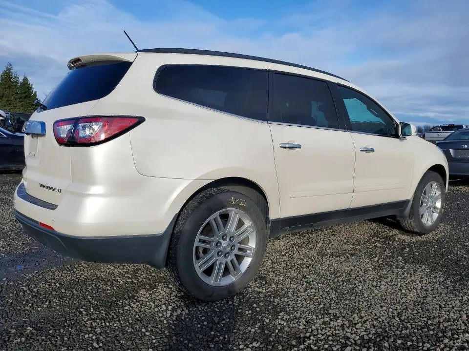 2015 CHEVROLET TRAVERSE LT  