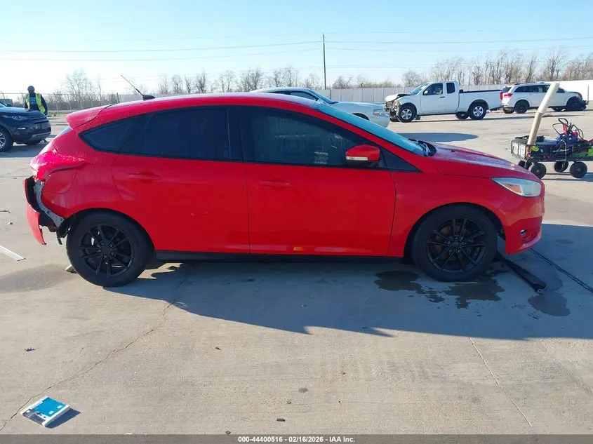 2016 FORD FOCUS SE