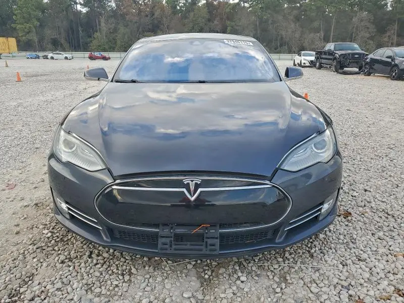 2015 TESLA MODEL S 70D  