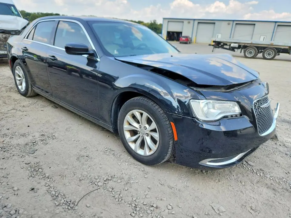 2015 CHRYSLER 300 LIMITED  