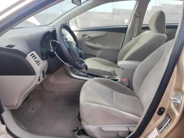 2013 TOYOTA COROLLA BASE  
