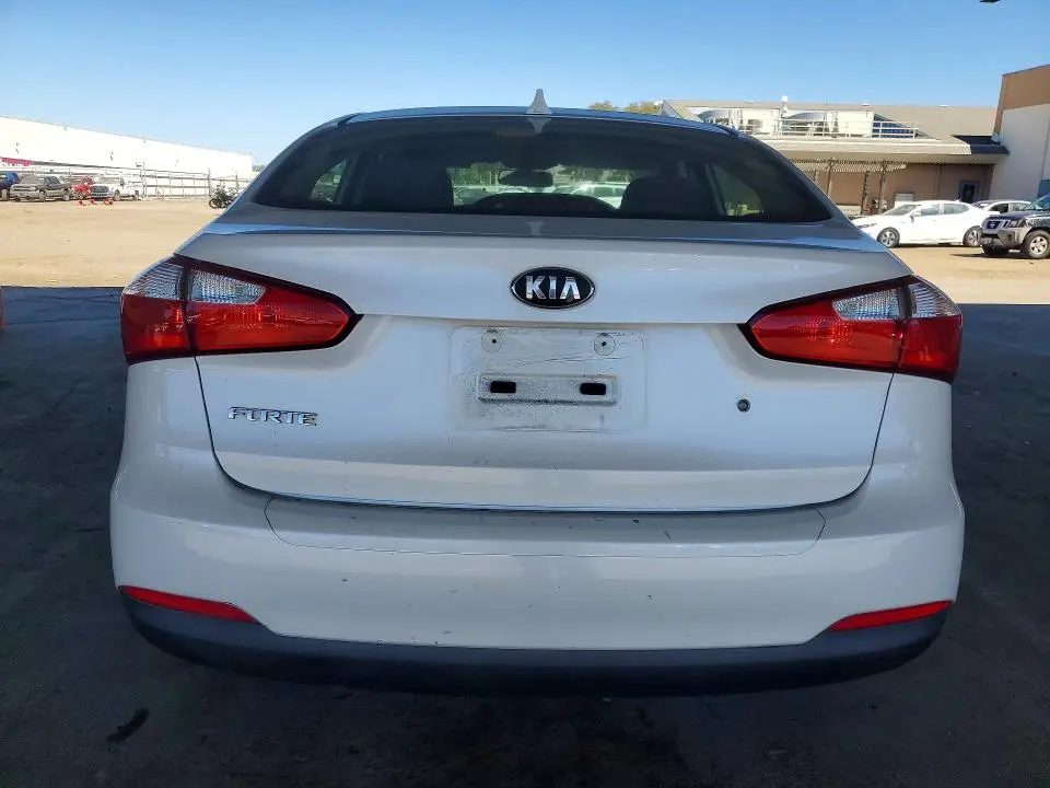 2014 KIA FORTE LX  