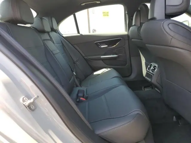 2025 MERCEDES-BENZ C 300  