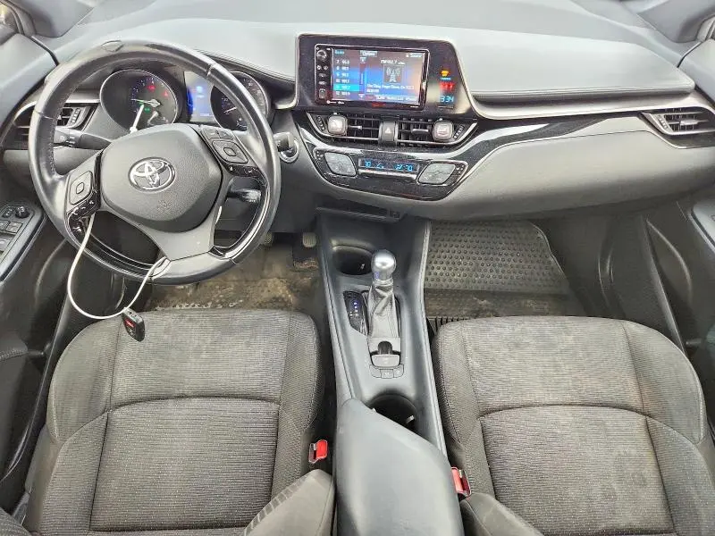 2018 TOYOTA C-HR XLE  