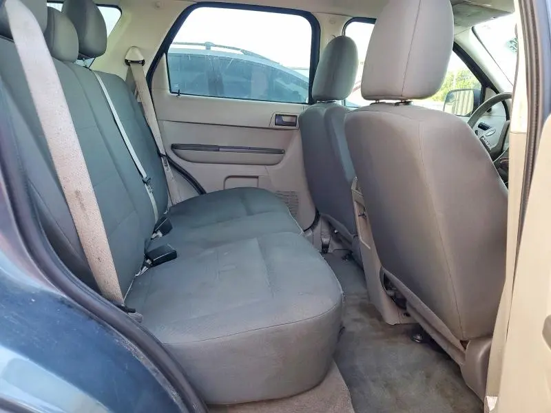2010 FORD ESCAPE XLS  