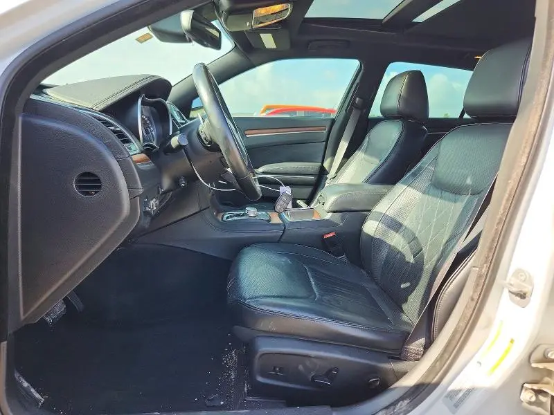 2015 CHRYSLER 300C PLATINUM  