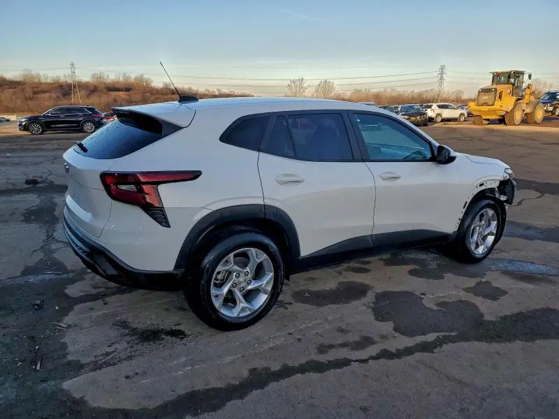 2025 CHEVROLET TRAX LS  