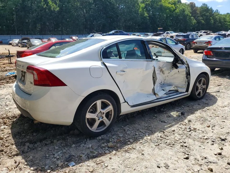 2012 VOLVO S60 T5  