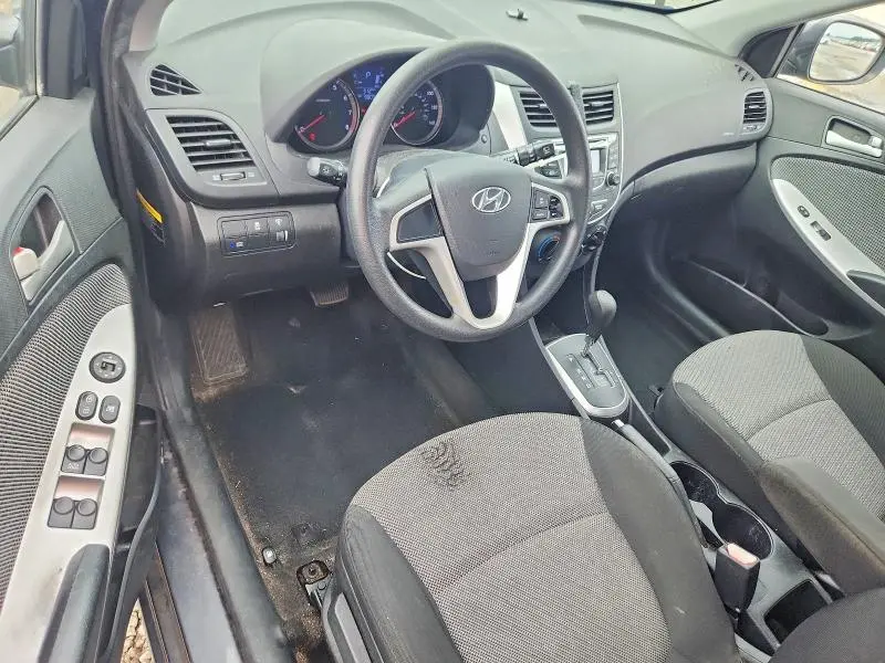 2012 HYUNDAI ACCENT GS  