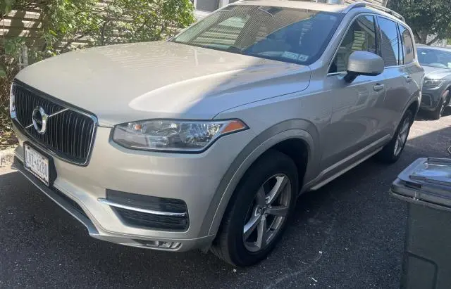 2016 VOLVO XC90 T5  