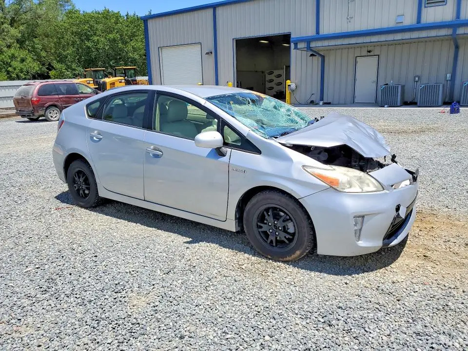 2012 TOYOTA PRIUS THREE  