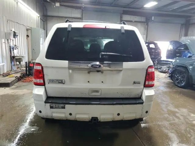 2010 FORD ESCAPE LIMITED  