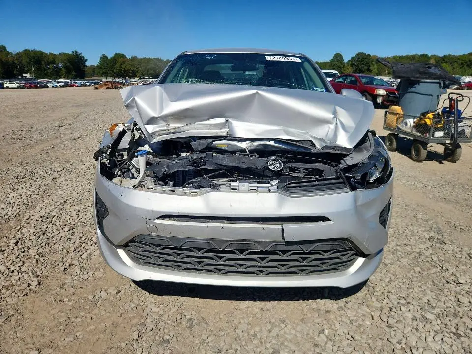 2022 KIA RIO LX  