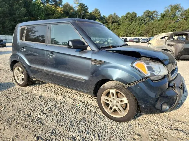 2011 KIA SOUL +  
