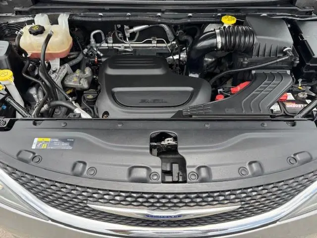 2019 CHRYSLER PACIFICA LIMITED  
