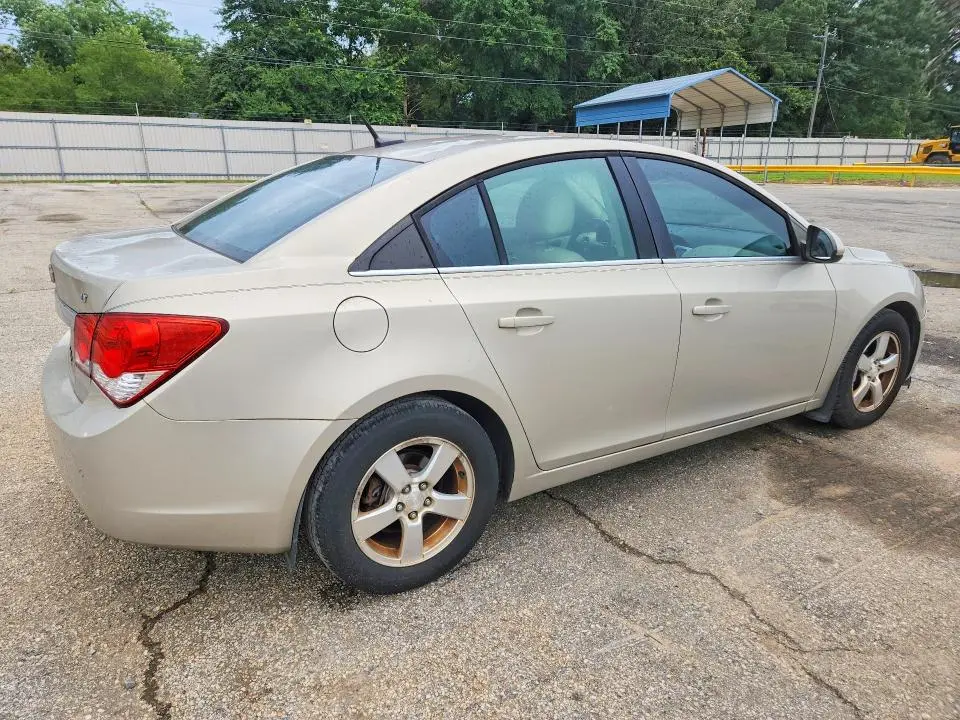 2011 CHEVROLET CRUZE LT  