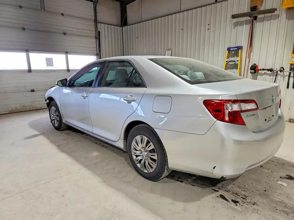 2013 TOYOTA CAMRY LE  