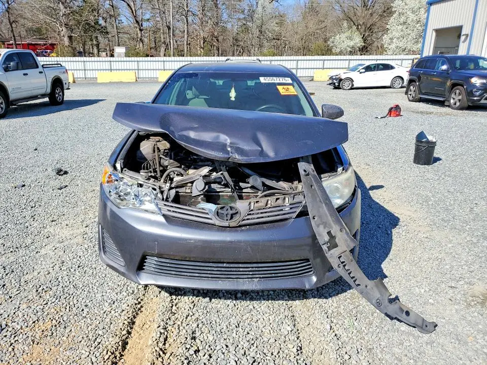 2014 TOYOTA CAMRY L  