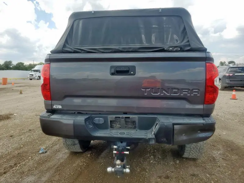 2019 TOYOTA TUNDRA CREWMAX SR5  