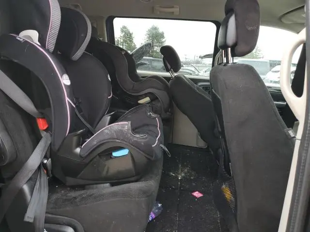 2015 DODGE GRAND CARAVAN SE  