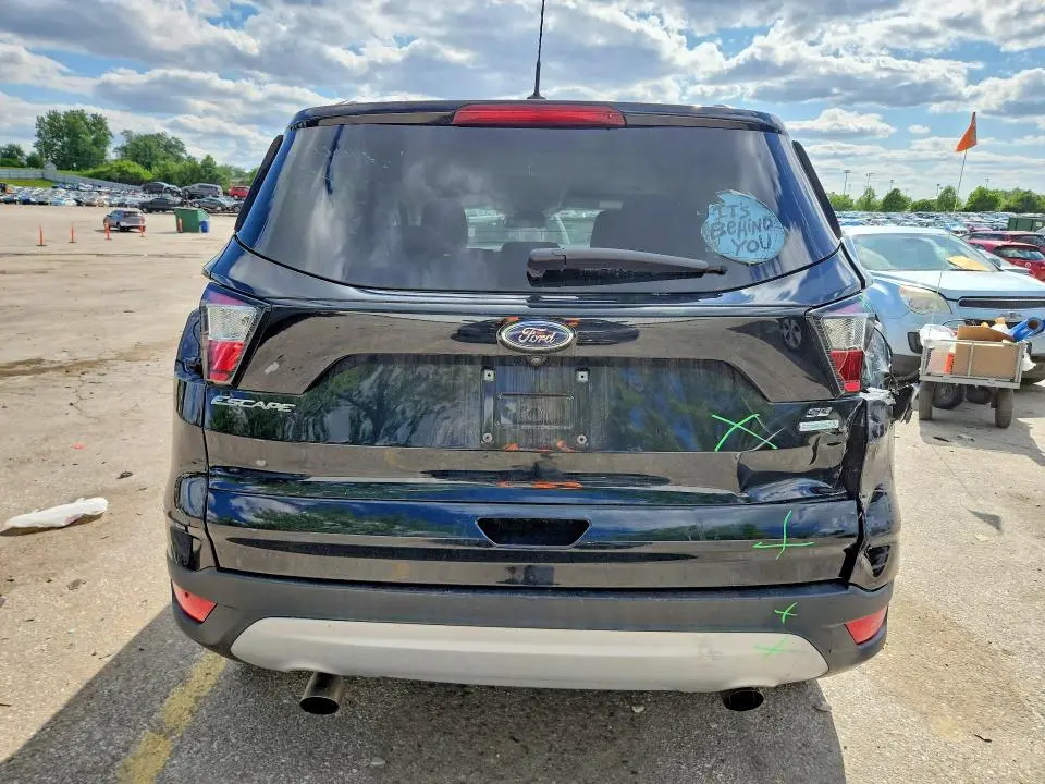 2018 FORD ESCAPE SE  