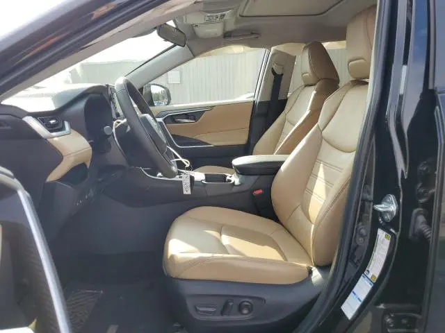 2022 TOYOTA RAV4 XLE PREMIUM