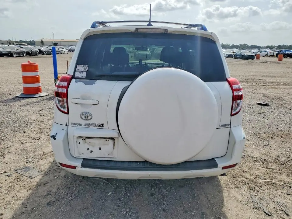 2010 TOYOTA RAV4 BASE  