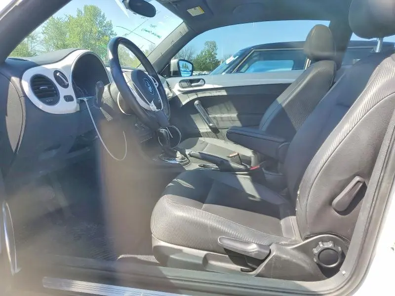 2013 VOLKSWAGEN BEETLE   