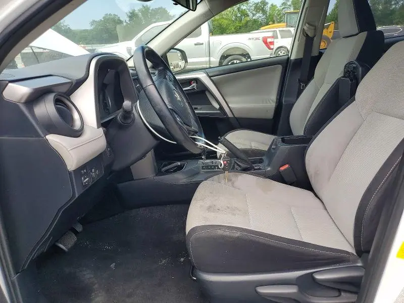 2017 TOYOTA RAV4 XLE  