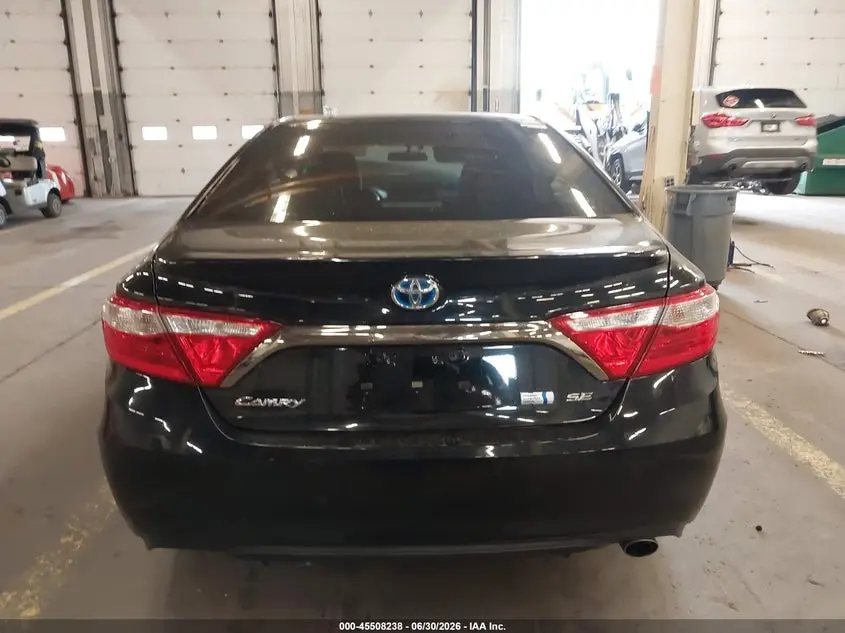 2015 TOYOTA CAMRY HYBRID SE