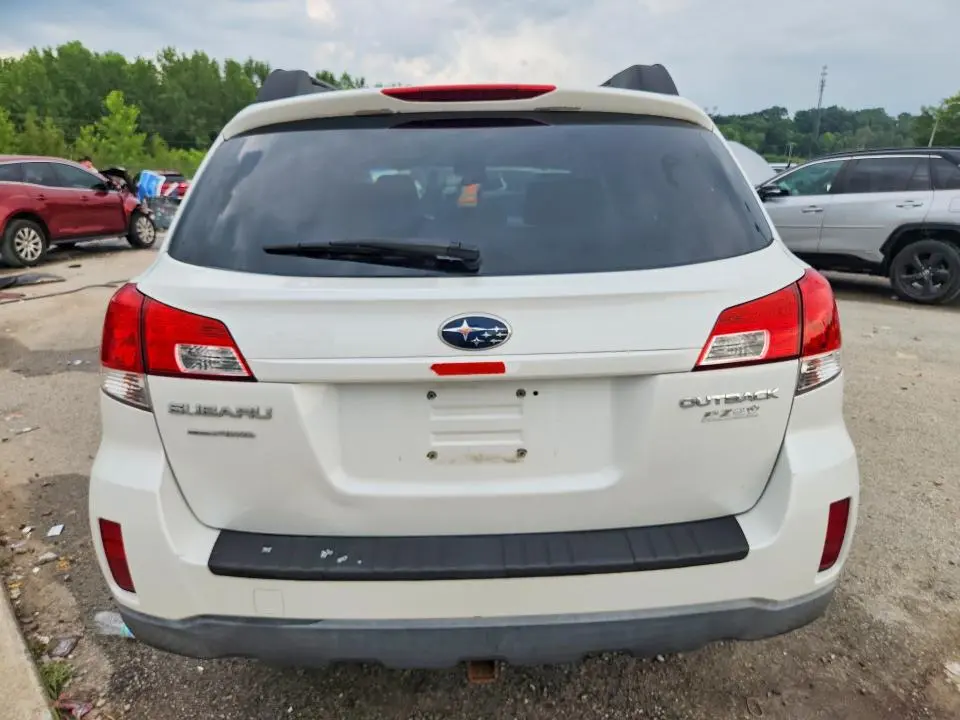 2010 SUBARU OUTBACK 2.5I PREMIUM  