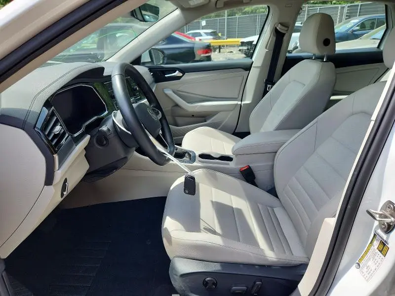 2022 VOLKSWAGEN JETTA SE  