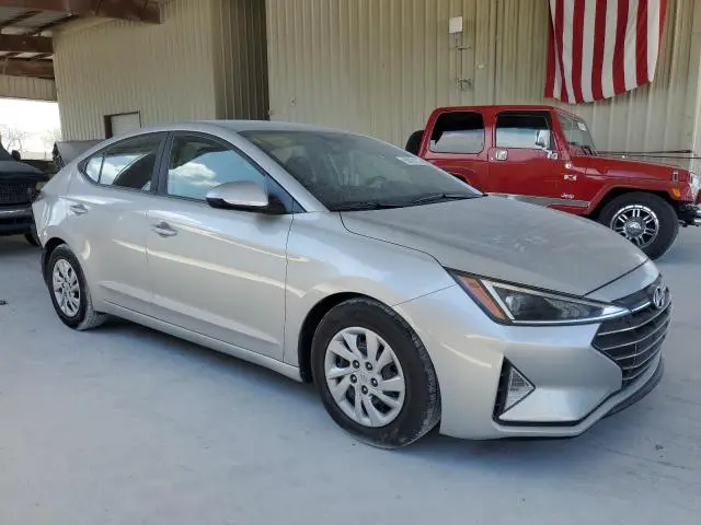 2019 HYUNDAI ELANTRA SE  