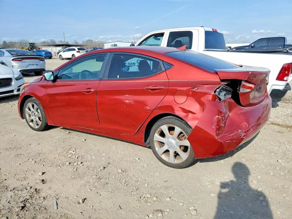 2011 HYUNDAI ELANTRA   