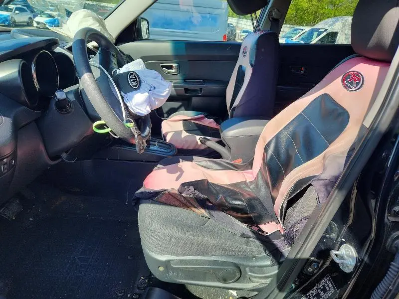 2010 KIA SOUL +  