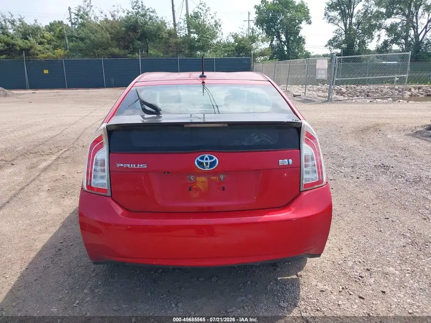 2013 TOYOTA PRIUS THREE