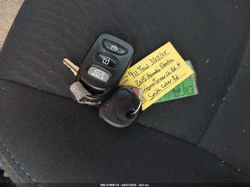 2015 HYUNDAI ELANTRA SE