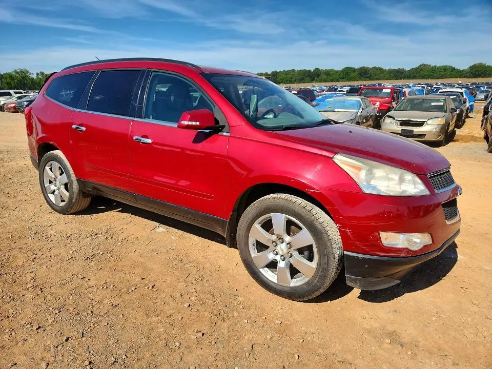 2012 CHEVROLET TRAVERSE LT  