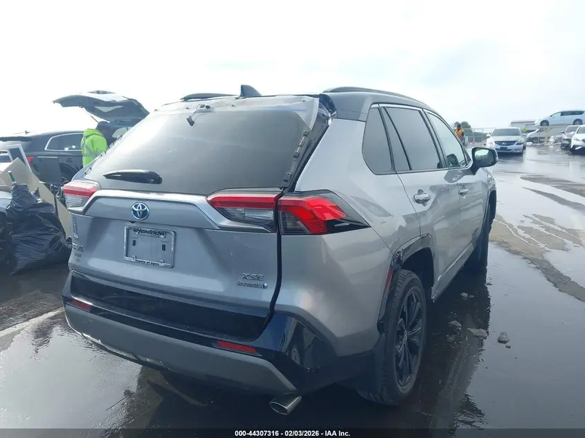 2022 TOYOTA RAV4 HYBRID XSE