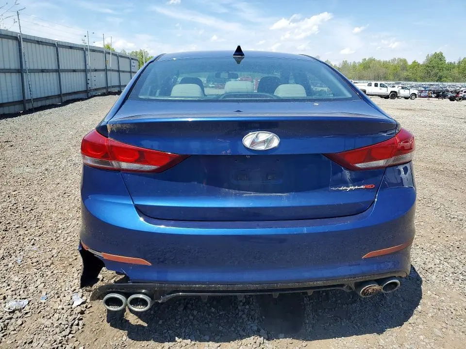 2017 HYUNDAI ELANTRA SE  