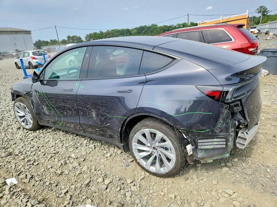 2026 TESLA MODEL Y   